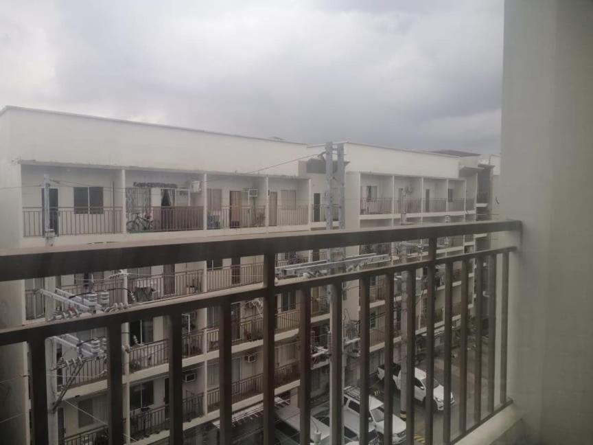 Your City•Home Apartment Paranaque City 외부 사진